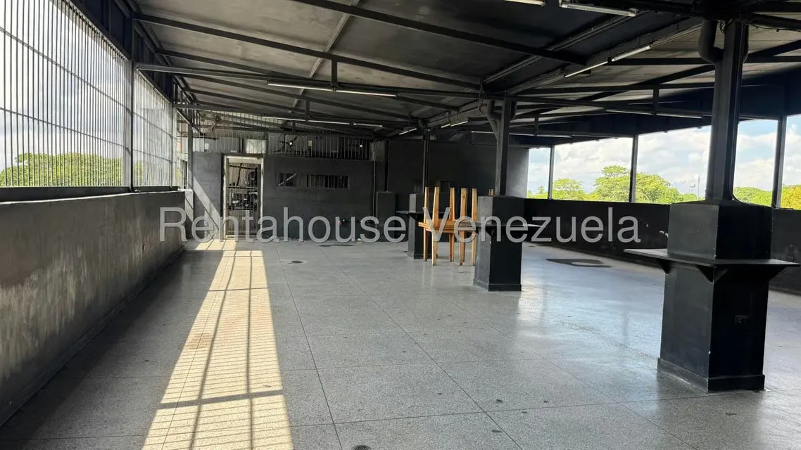 Local Comercial en Alquiler en La Coromoto, Aragua - 4