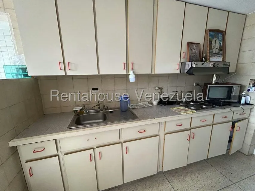Apartamento (1 Nivel) en Venta en La Florida, Distrito Metropolitano - 16
