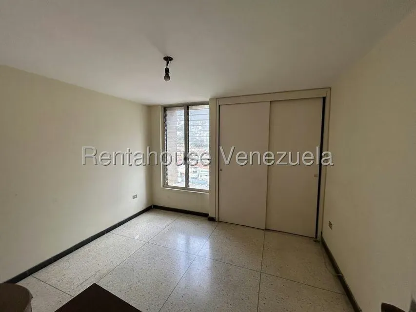 Apartamento (1 Nivel) en Venta en La Florida, Distrito Metropolitano - 26