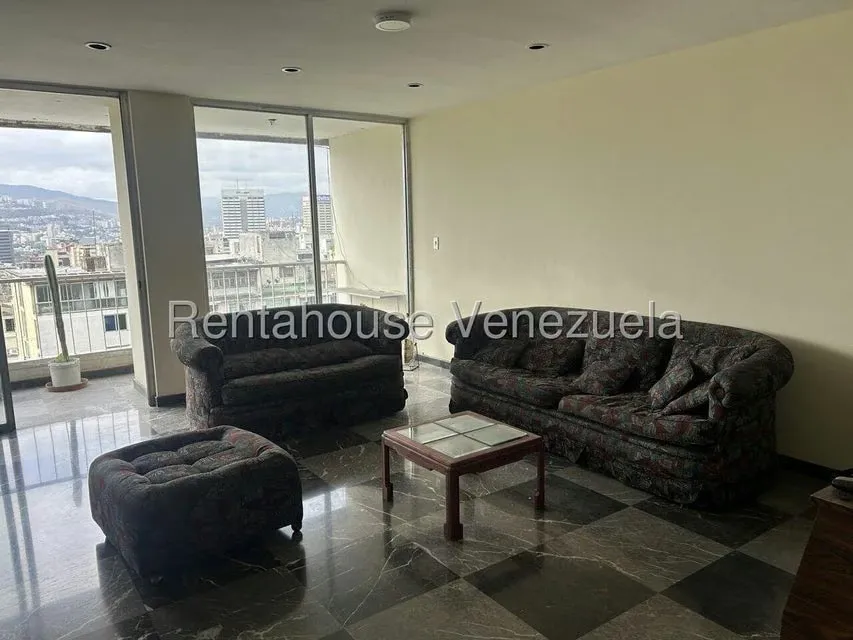 Apartamento (1 Nivel) en Venta en La Florida, Distrito Metropolitano - 5