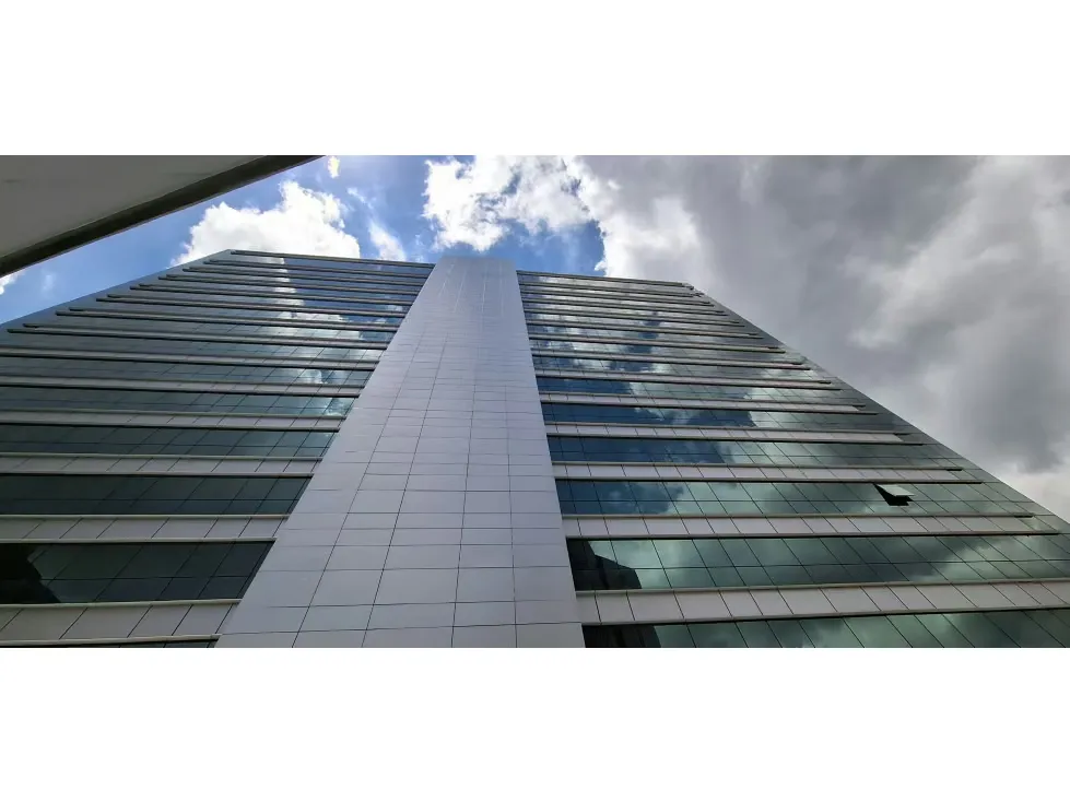 Venta Oficina en Obra Gris en Centro Empresarial La esmeralda Bella