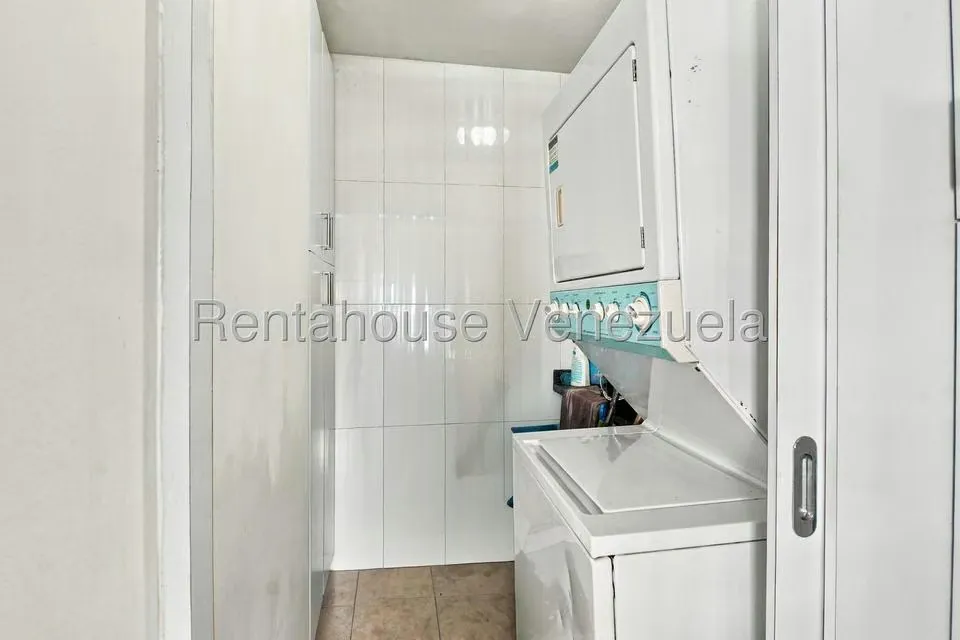Apartamento (1 Nivel) en Venta en Santa Monica, Distrito Metropolitano - 12