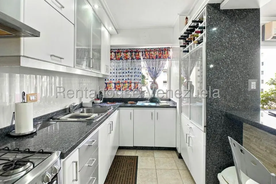 Apartamento (1 Nivel) en Venta en Santa Monica, Distrito Metropolitano - 14