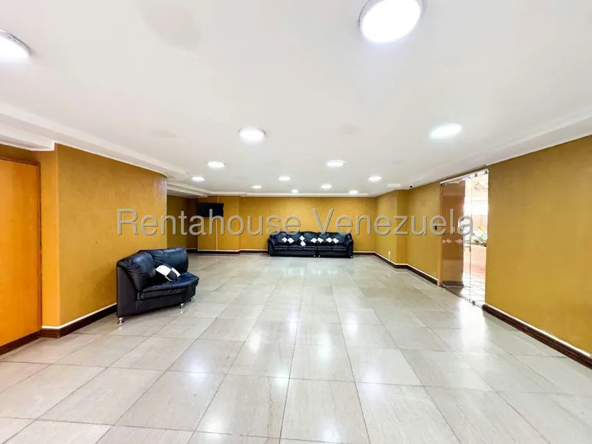 Apartamento (1 Nivel) en Venta en Santa Monica, Distrito Metropolitano - 22