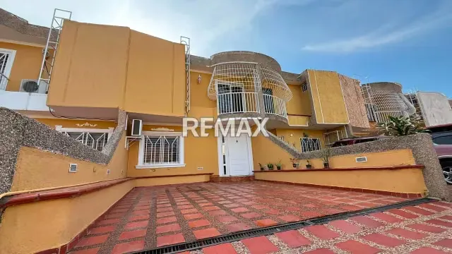 TownHouse en Venta Villa Sagrada Familia V