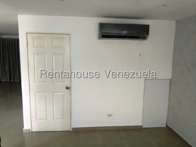 Townhouse (Duplex) en Venta en Terraza I Buenaventura, Miranda - 11