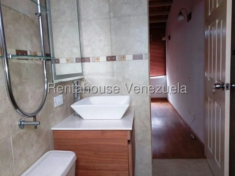 Townhouse (Duplex) en Venta en Terraza I Buenaventura, Miranda - 16