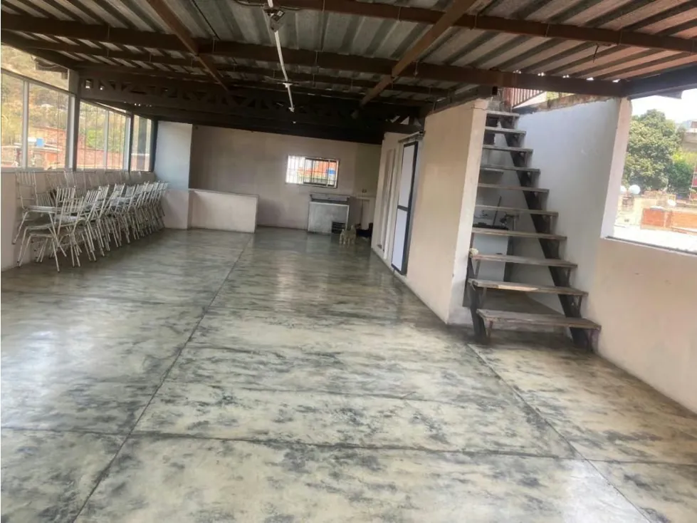 Casa en venta - Av Circunvalacion Catia - 11