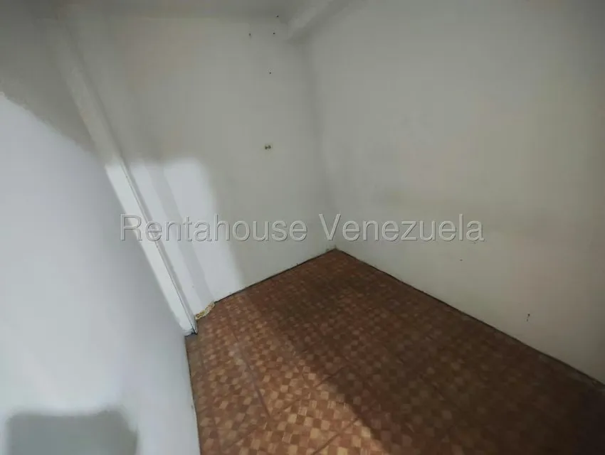 Local Comercial en Venta en Prados del Este, Distrito Metropolitano - 8