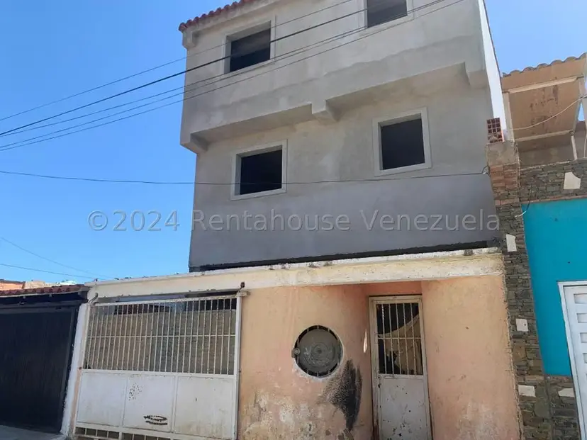 Casa (Multipes Niveles) en Venta en La Arboleda, Nueva Esparta
