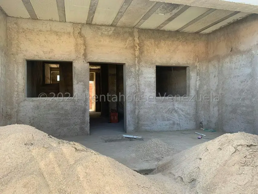 Casa (Multipes Niveles) en Venta en La Arboleda, Nueva Esparta - 3