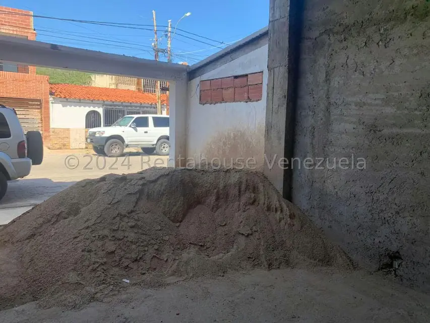 Casa (Multipes Niveles) en Venta en La Arboleda, Nueva Esparta - 4