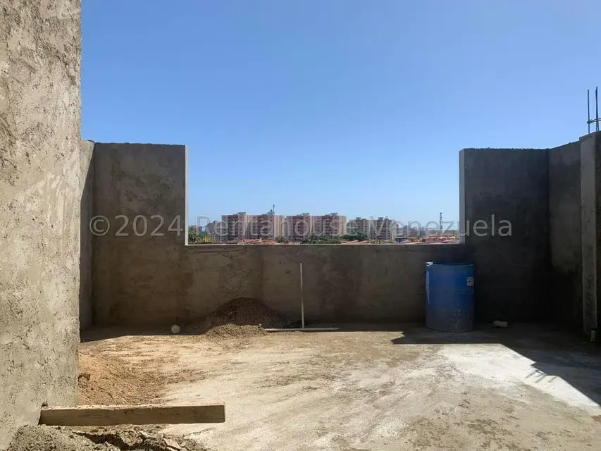 Casa (Multipes Niveles) en Venta en La Arboleda, Nueva Esparta - 42