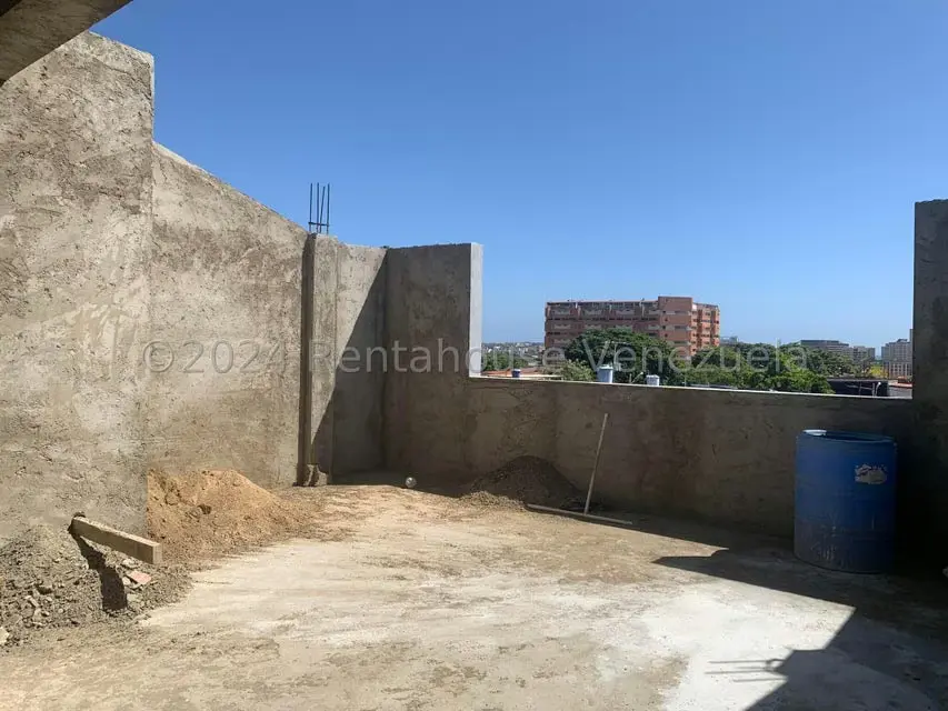 Casa (Multipes Niveles) en Venta en La Arboleda, Nueva Esparta - 44