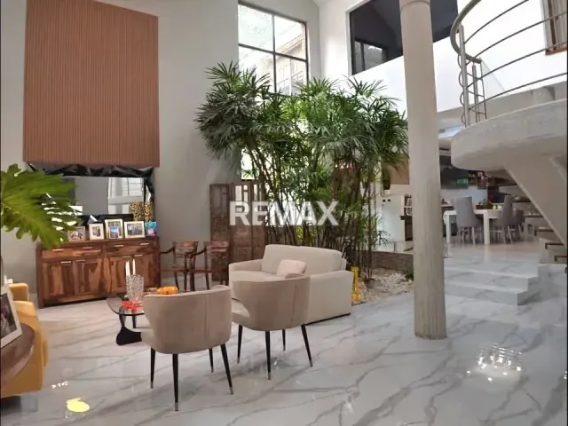 CASA EN VENTA URB. ALTO HATILLO - 2