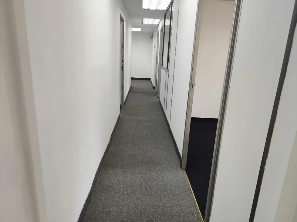 OFC 80MT2 ALQUILER CALLE CAPITOLIO AV. FCO DE MIRANDA - 9