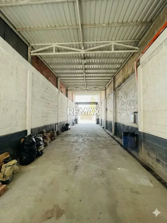 VENTA DE GALPON VISTA HERMOSA