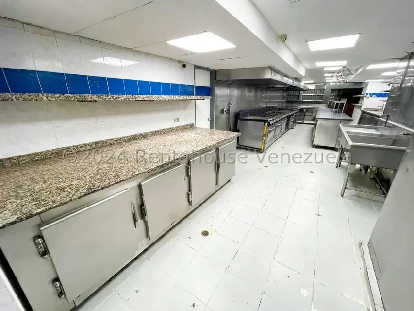 Local Comercial en Alquiler en Los Palos Grandes, Distrito Metropolitano - 15