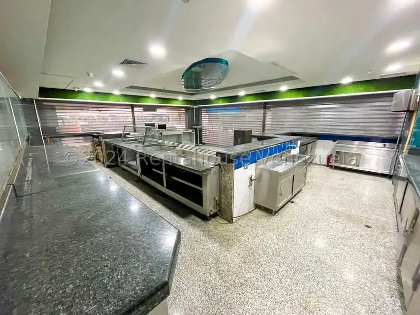 Local Comercial en Alquiler en Los Palos Grandes, Distrito Metropolitano - 10