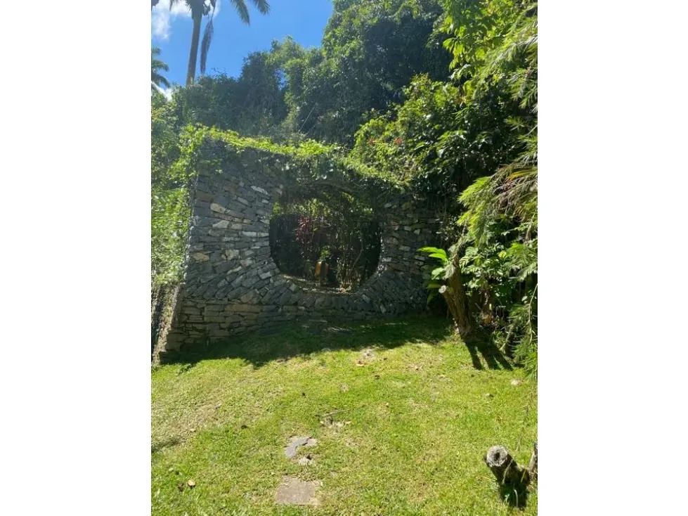 Vendo quinta para actualizar 1120m2 Alto Hatillo 4584 - 4