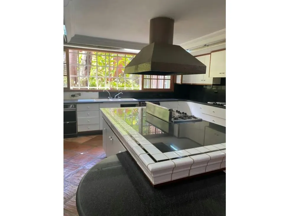 Vendo quinta para actualizar 1120m2 Alto Hatillo 4584 - 5