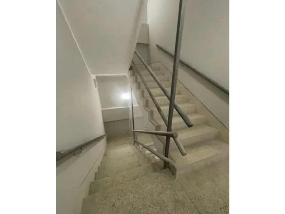 Vendo oficina obra gris 224m2 edificio nuevo Las Mercedes 2879 - 16