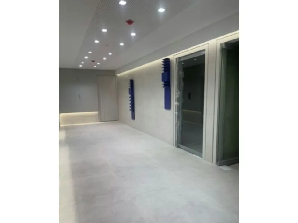 Vendo oficina obra gris 224m2 edificio nuevo Las Mercedes 2879 - 4