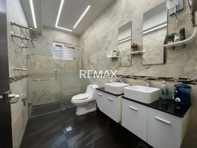 EN VENTA APARTAMENTO RESIDENCIAS REINA VICTORIA - 8