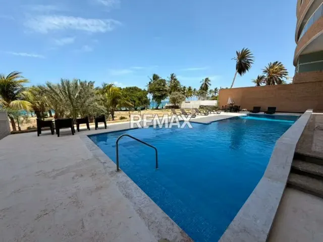 EN VENTA APARTAMENTO EN RESD. PORTO VECCHIO, URB. PLAYA MORENO - ISLA DE MARGARITA - 2