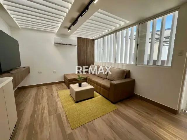 Casa Urbanizacion Rosal sur calle cerrada - 11