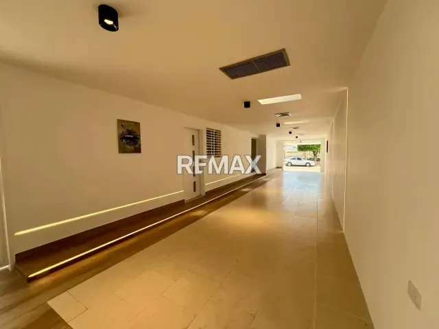 Casa Urbanizacion Rosal sur calle cerrada - 12