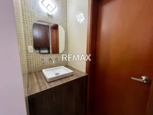 Casa Urbanizacion Rosal sur calle cerrada - 17