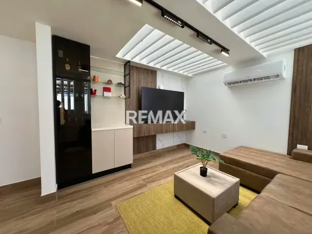 Casa Urbanizacion Rosal sur calle cerrada - 6