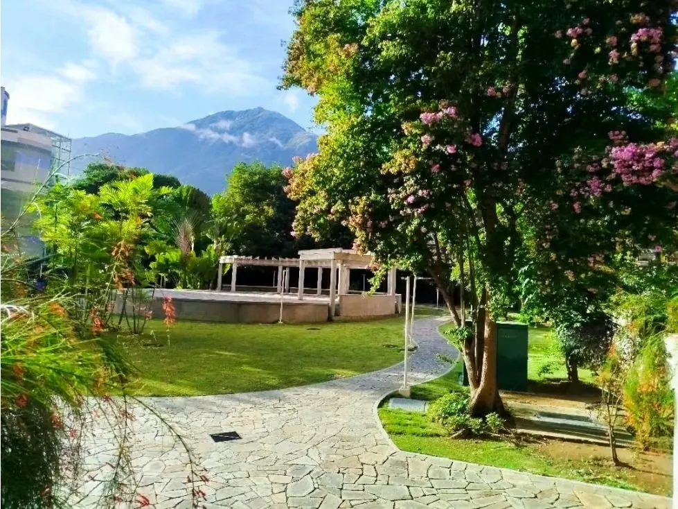 Apartamento Certificado 🟢 de 88m 1Hab/2B/2P/1M ubicado en Boleita - 23