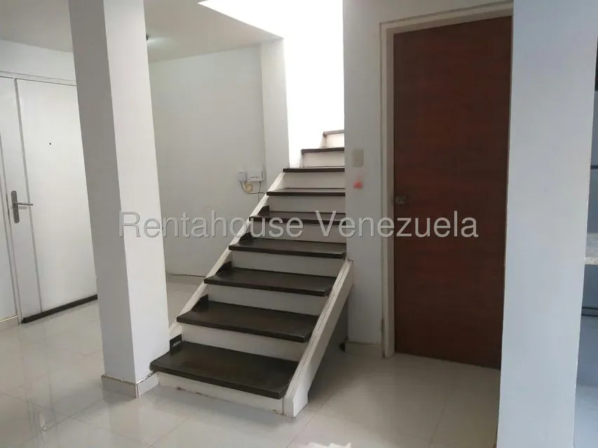 Townhouse (Duplex) en Alquiler en El Cardon, Falcon - 17