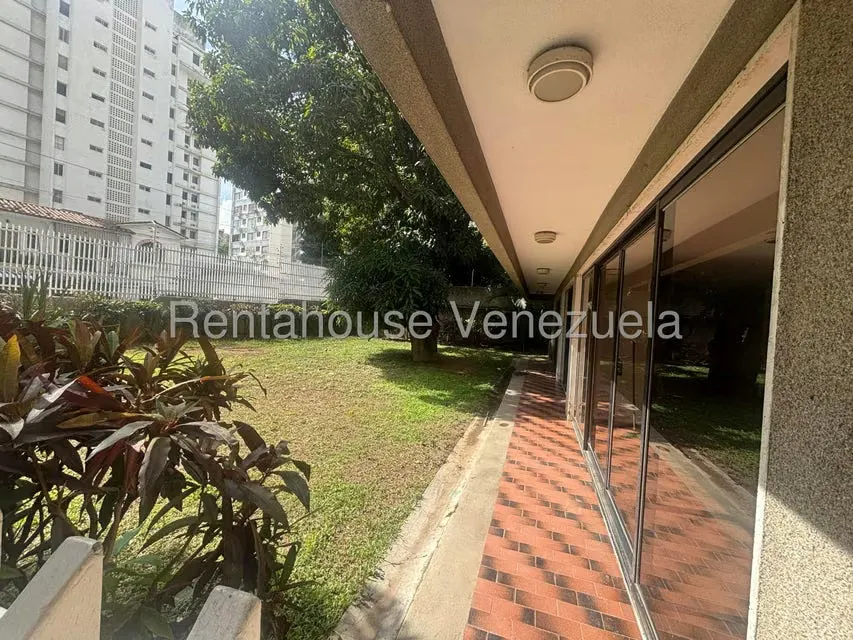 Apartamento (1 Nivel) en Venta en La Florida, Distrito Metropolitano - 4