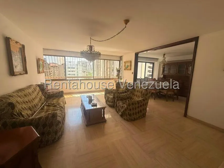 Apartamento (1 Nivel) en Venta en La Florida, Distrito Metropolitano - 6