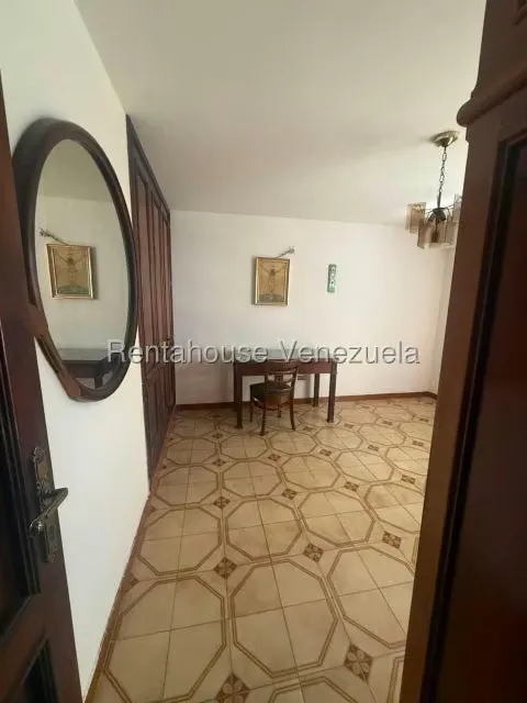 Apartamento (1 Nivel) en Venta en La Florida, Distrito Metropolitano - 10
