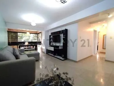 Venta de Apartamento Remodelado Colinas de Santa Monica Caracas - 2