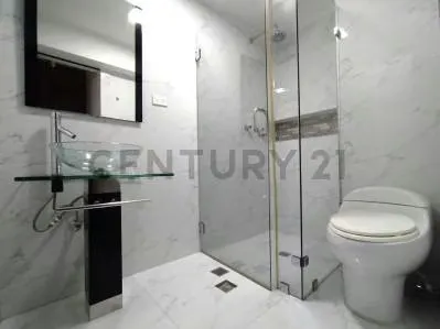 Venta de Apartamento Remodelado Colinas de Santa Monica Caracas - 8