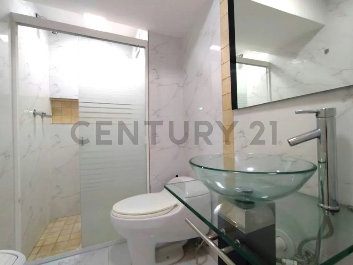 Venta de Apartamento Remodelado Colinas de Santa Monica Caracas - 10