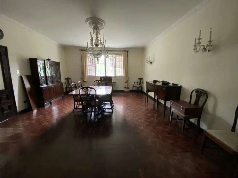 Se vende casa Country Club 2.170 m² 7H+2S+CH/9B+S/5PE - 4