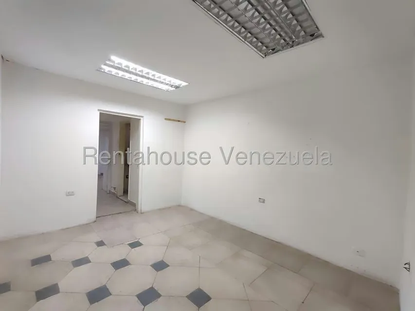 Local Comercial en Venta en Zona Centro, Aragua - 8
