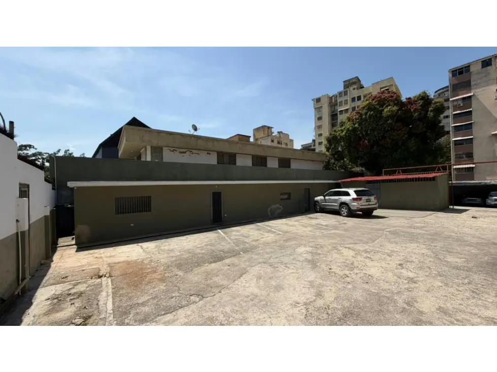Vendo galpón 3000m2 Maripérez 0883 - 2
