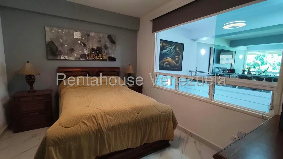 Apartamento (Duplex) en Alquiler en Oripoto, Distrito Metropolitano - 13