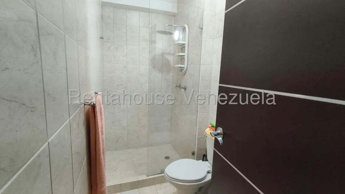 Apartamento (Duplex) en Alquiler en Oripoto, Distrito Metropolitano - 16