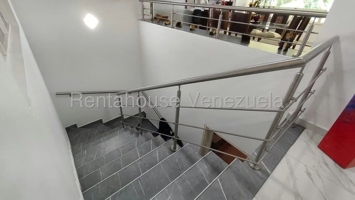 Apartamento (Duplex) en Alquiler en Oripoto, Distrito Metropolitano - 18