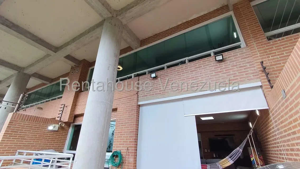 Apartamento (Duplex) en Alquiler en Oripoto, Distrito Metropolitano - 24