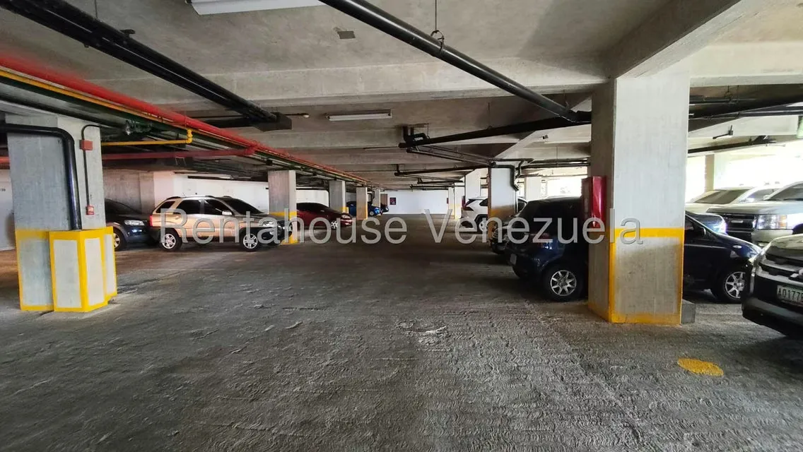Apartamento (Duplex) en Alquiler en Oripoto, Distrito Metropolitano - 36