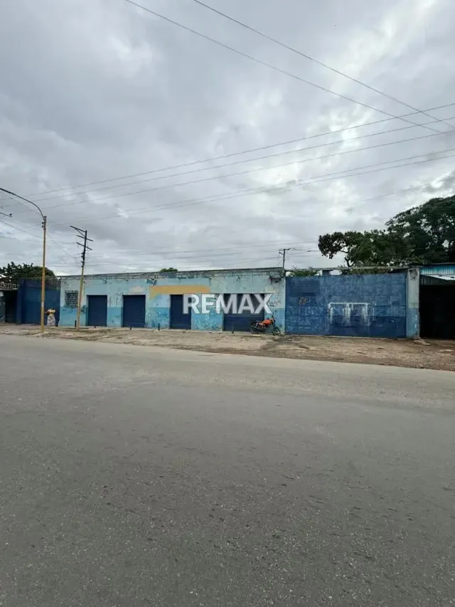EN VENTA TERRENO EN LA AV. ARANZAZU VALENCIA - 2